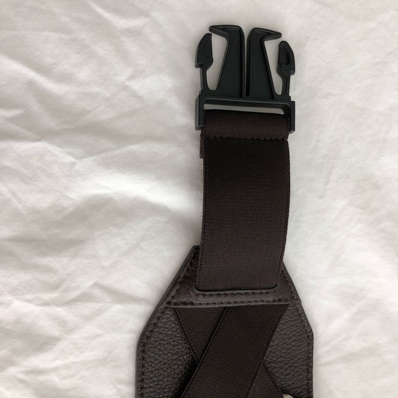 SOLD!!!! Oversized Gucci belt 100% authentic - Picture 5 of 10